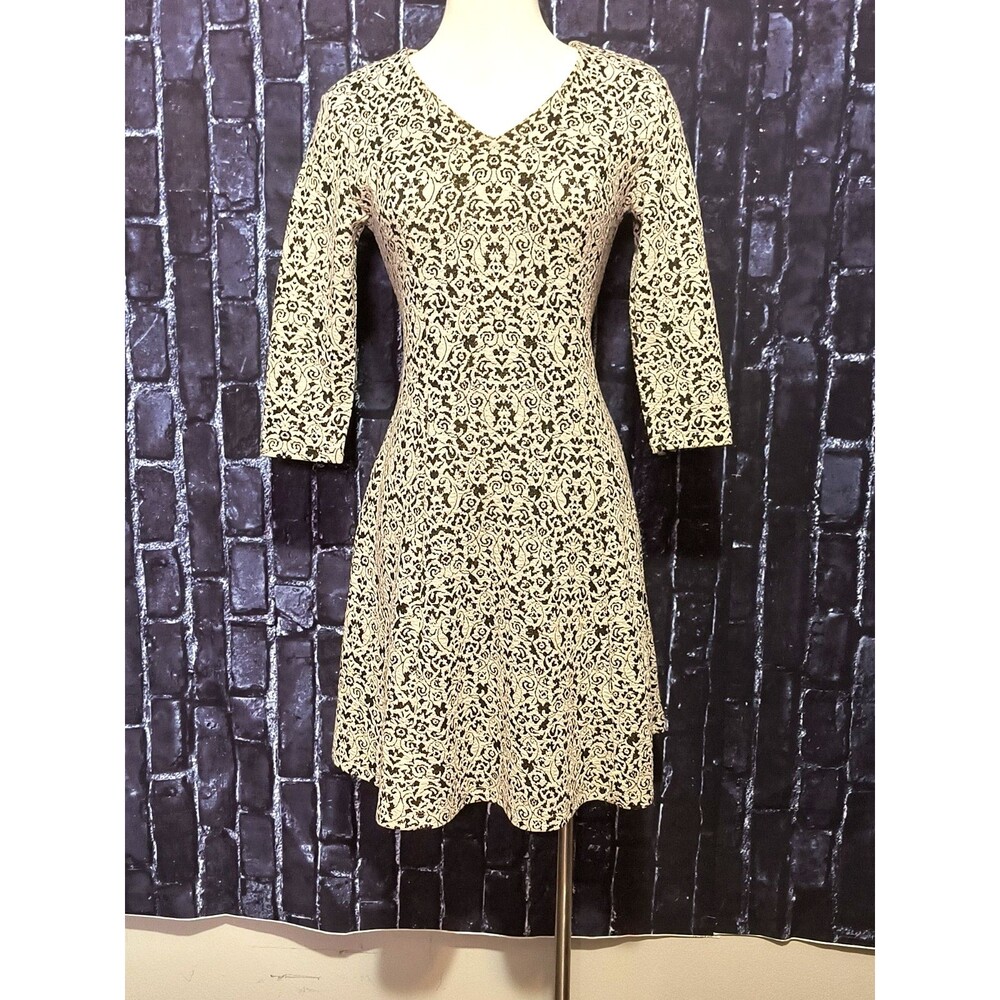 Cato Metallic Fit & Flare Dress Womens Small Gold Black Damask V-Neck 3/4 Sleeve